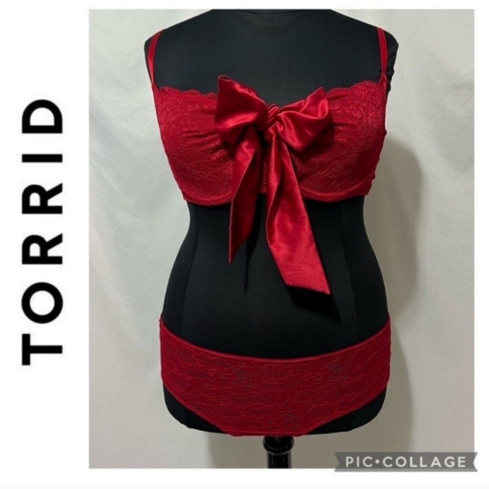 TORRID | RARE Lace/Bow Bra And Panty Set *NWOT* 💎😍💎